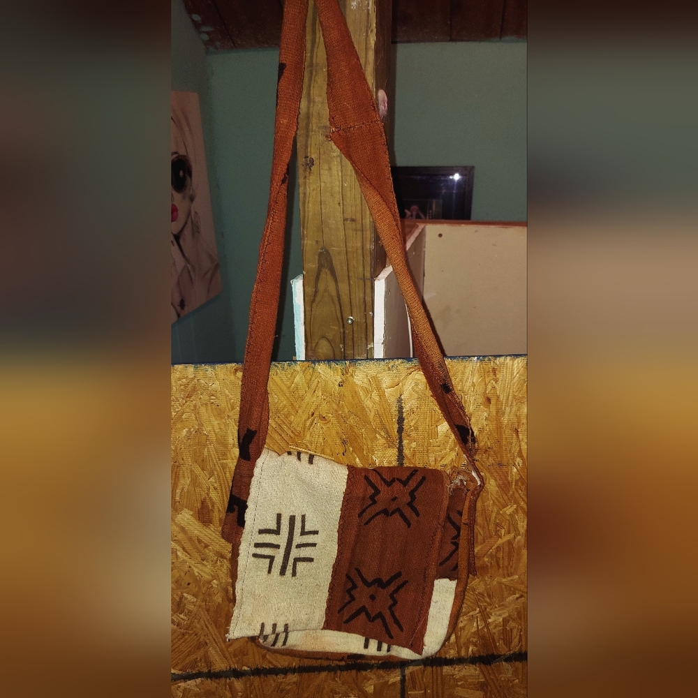 Shoulder bag